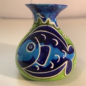 Vintage Jamaica Hand Painted Vase Etched Fish Glossy Blue Green and White 5 1/4”